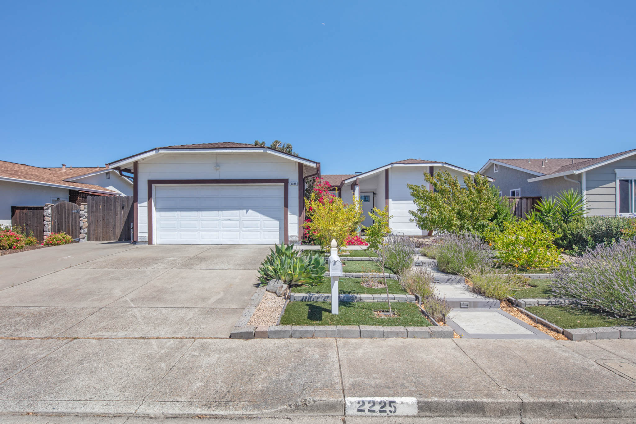2225 Mount Whitney Drive